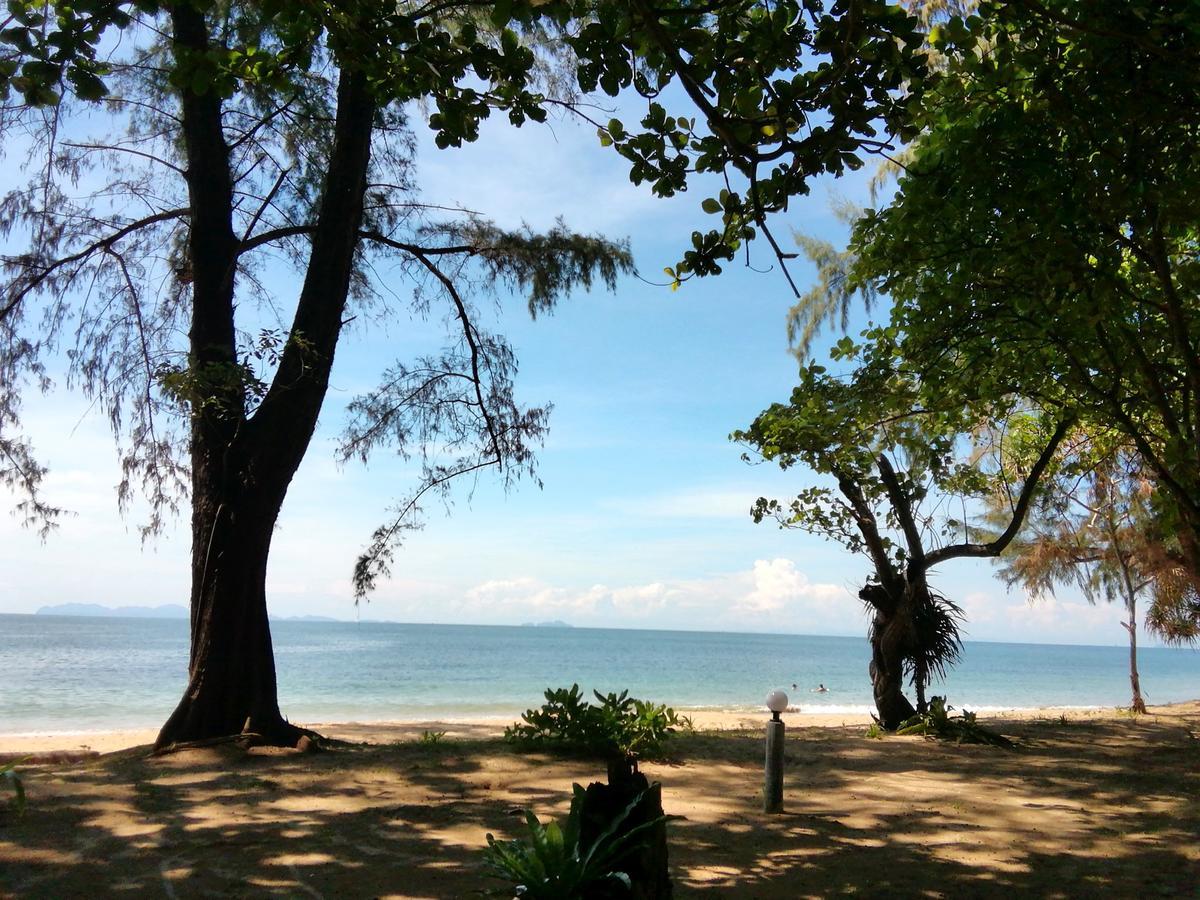 Kohjum Freedom Resort Koh Jum Exteriér fotografie