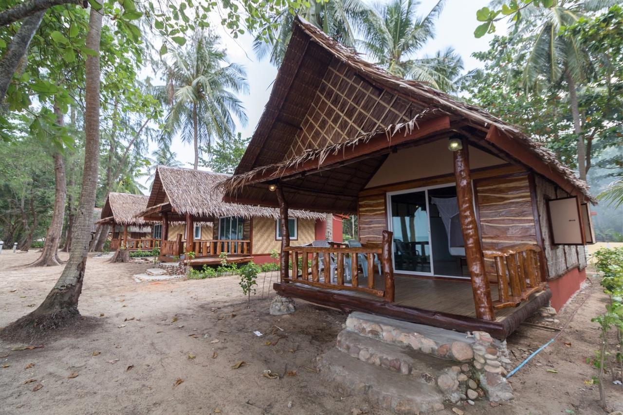 Kohjum Freedom Resort Koh Jum Exteriér fotografie