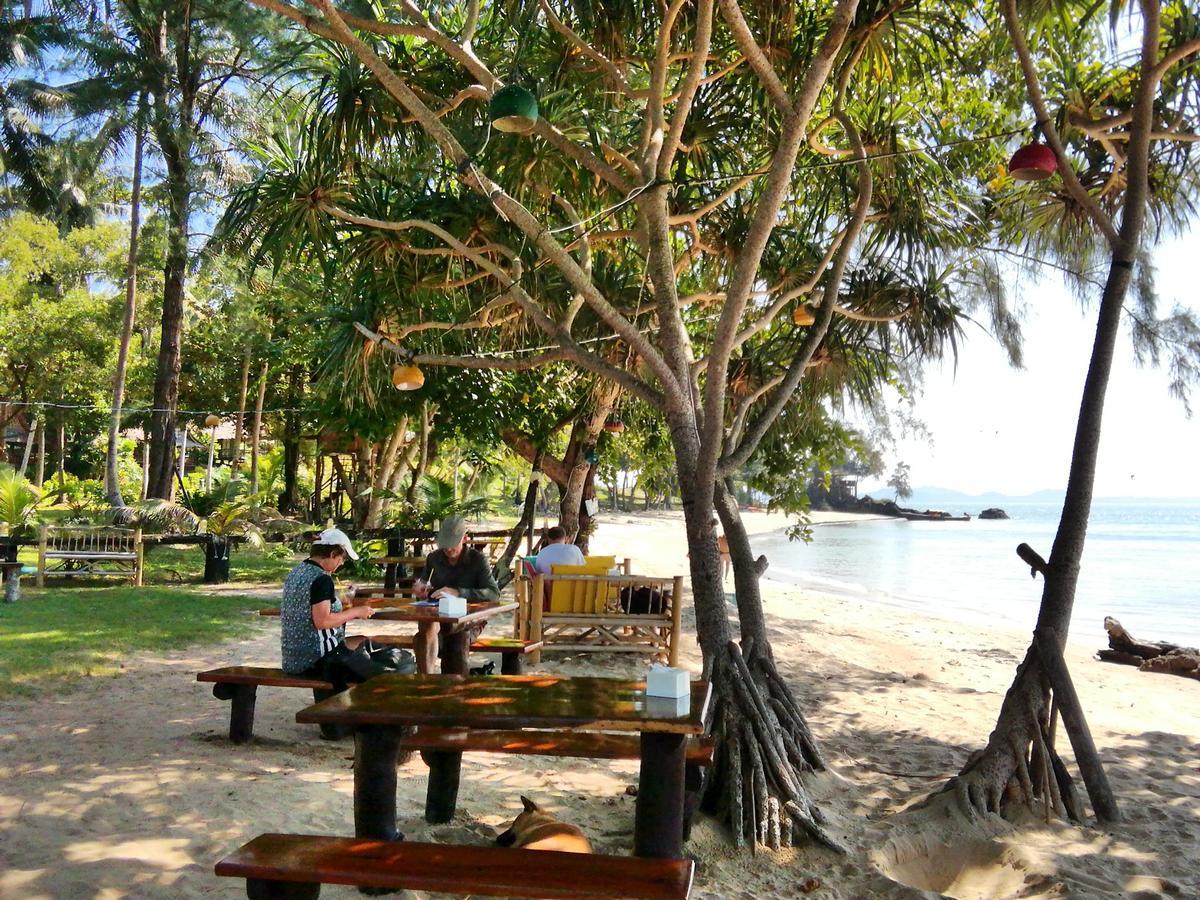 Kohjum Freedom Resort Koh Jum Exteriér fotografie